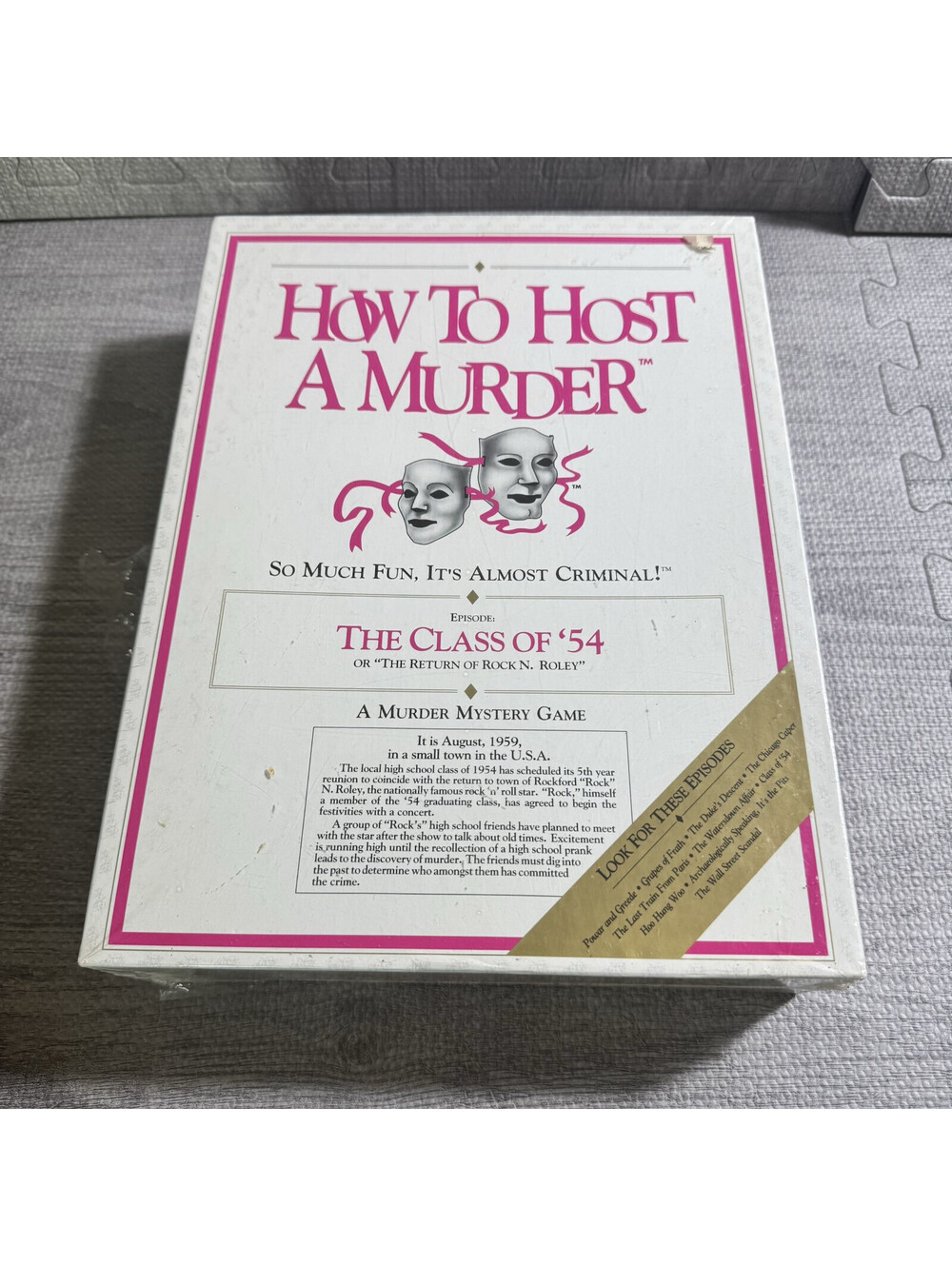 HOW TO HOST A MURDER Game THE CLASS OF '54 Vincent Price Murder Mystery READ